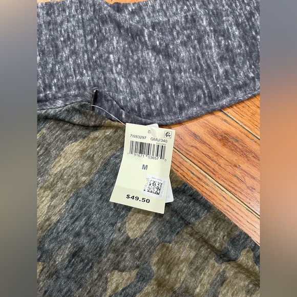 Lucky Brand Camo Raglan Sleeve Blouse - Picture 3 of 11